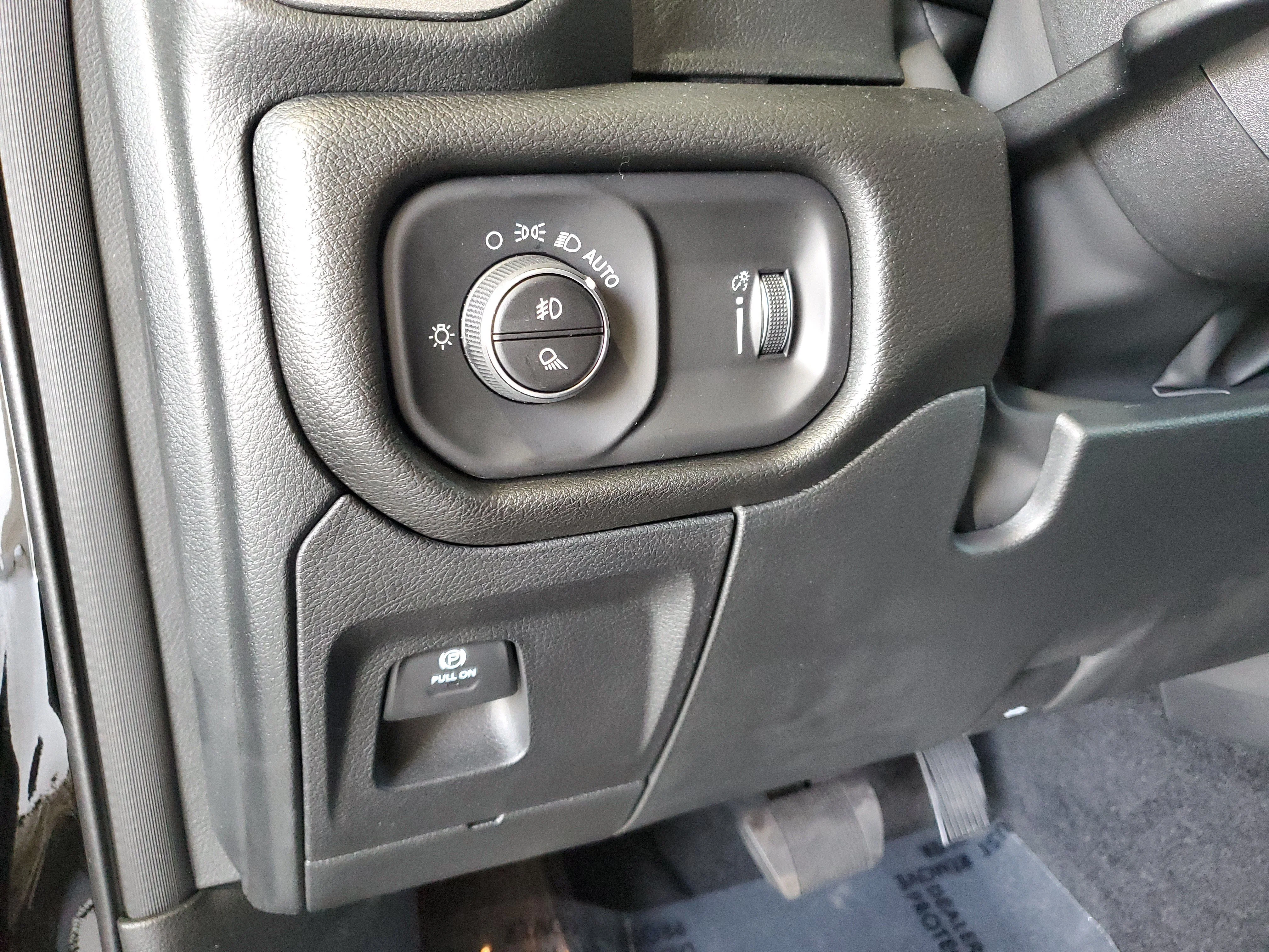 New 2026 Diamond Black Crystal Pearl-Coat Exterior Paint RAM Express image 20