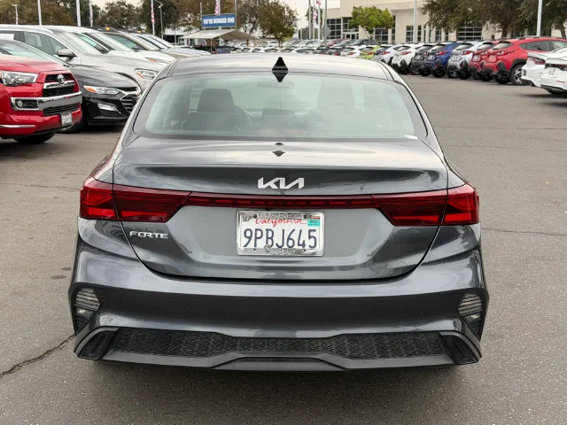 Used 2024 Gray Kia LXS image 7