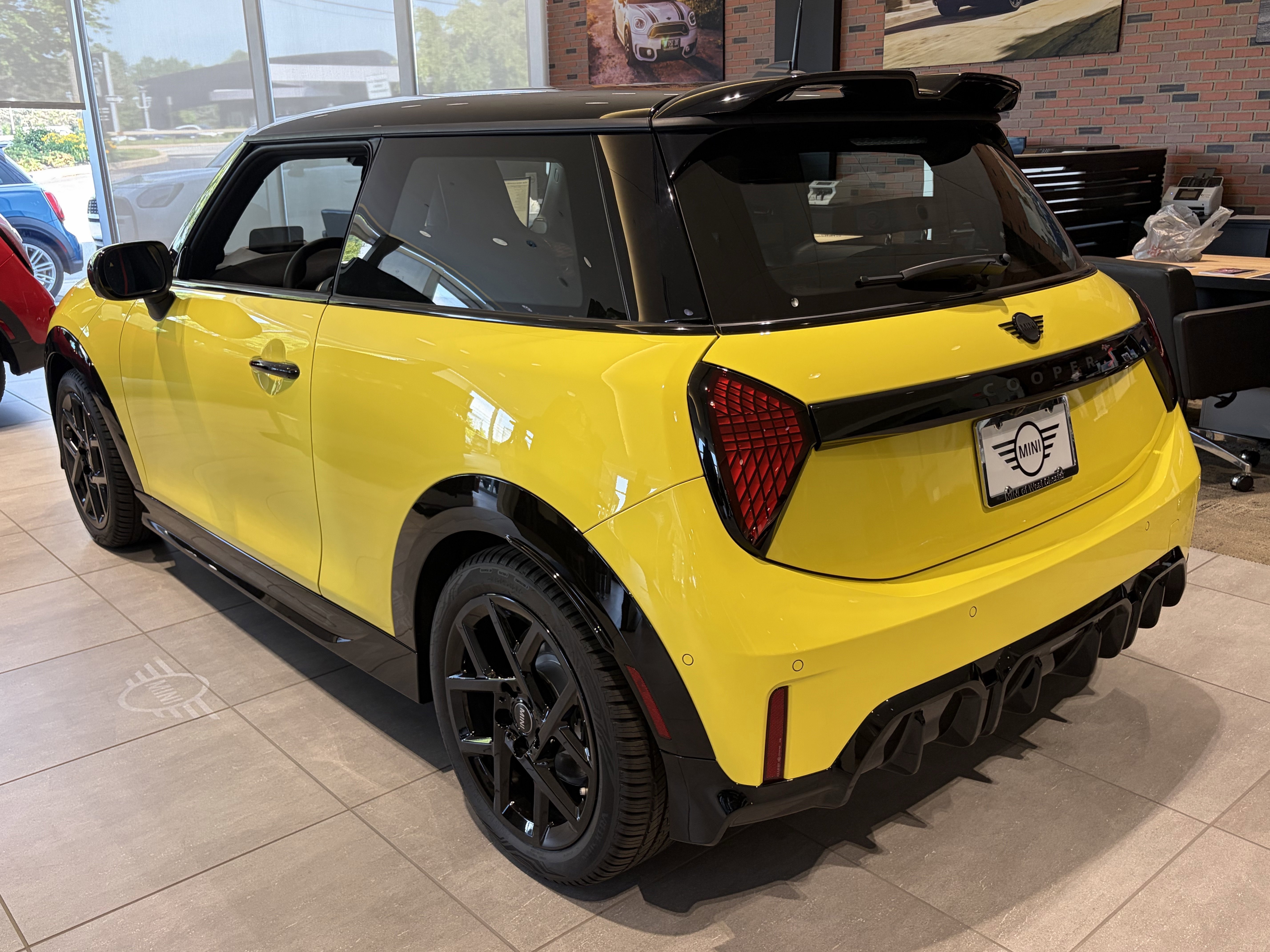 2026 MINI Hardtop 2 Door S - Photo 6