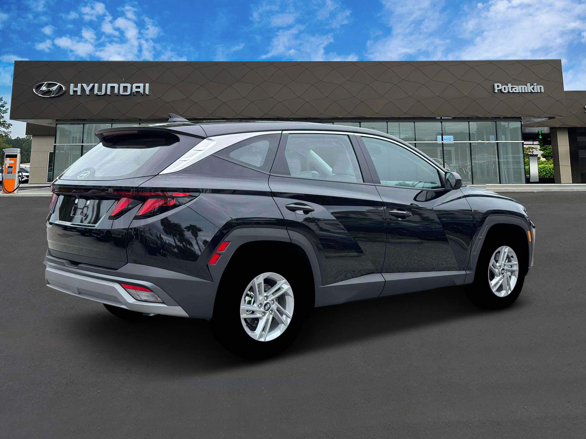 New 2026 Phantom Black Hyundai SE image 8