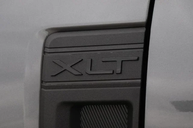 New 2026 Carbonized Gray Metallic Ford XLT image 62