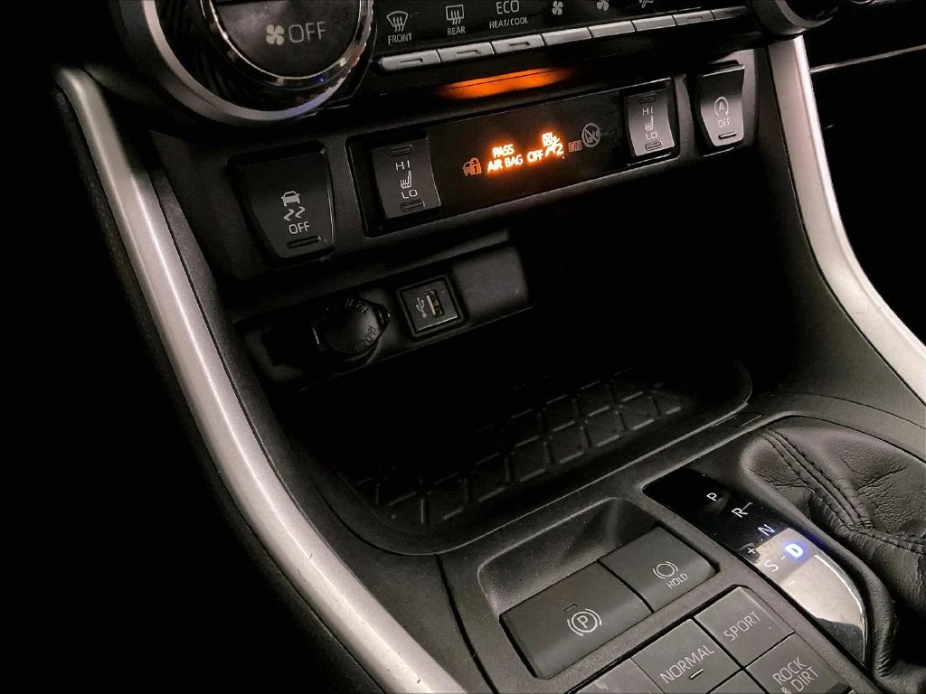 2023 Toyota RAV4 XLE Premium - Photo 36