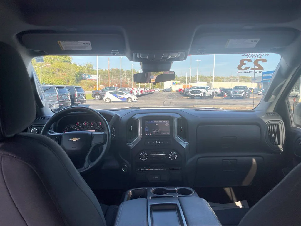 Used 2023 SUMMIT WHITE Chevrolet Custom image 24