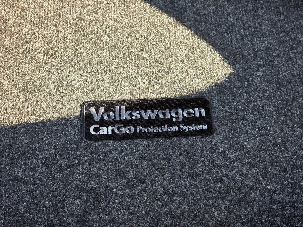 New 2026 Opal White Pearl Volkswagen 1.5T SE image 32