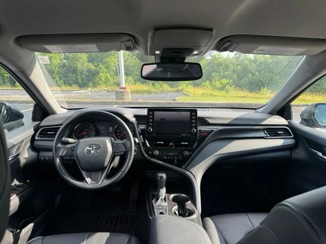 Used 2022 Midnight Black Metallic Toyota XSE image 13