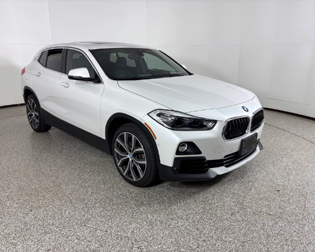 Used 2018 White BMW xDrive28i image 4