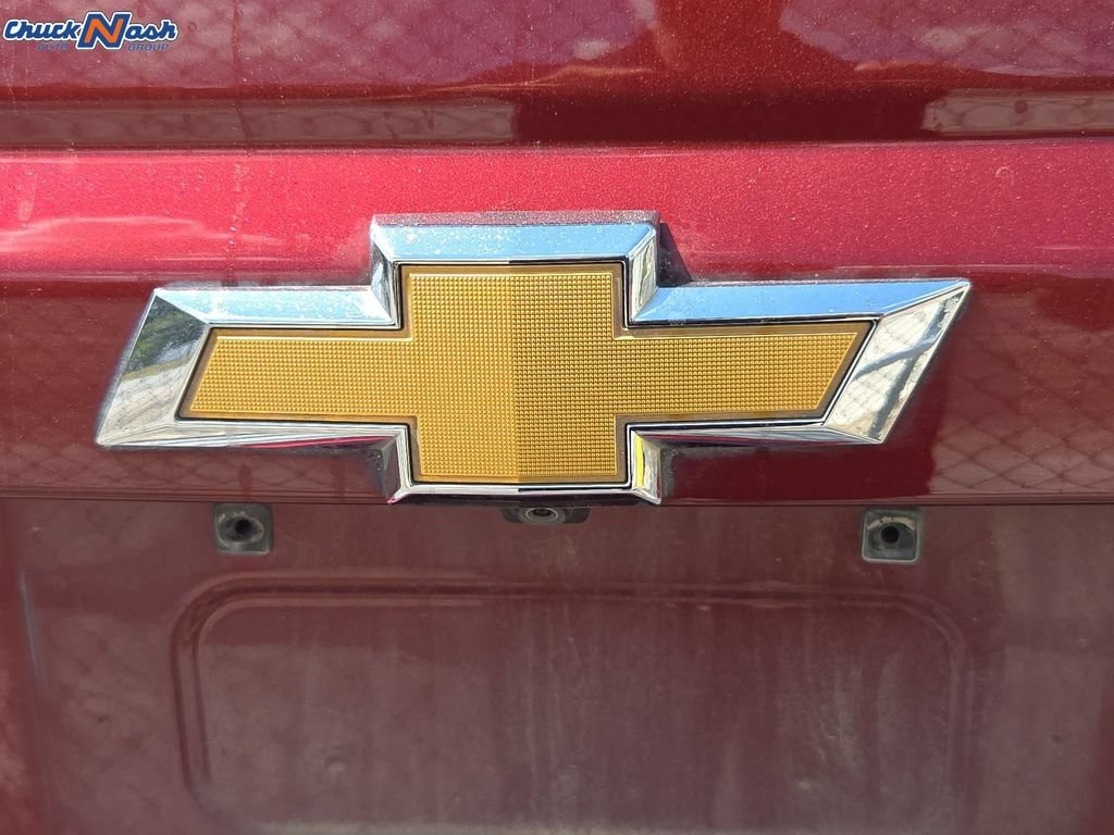 Used 2019 SIREN RED TINTCOAT Chevrolet LT image 6