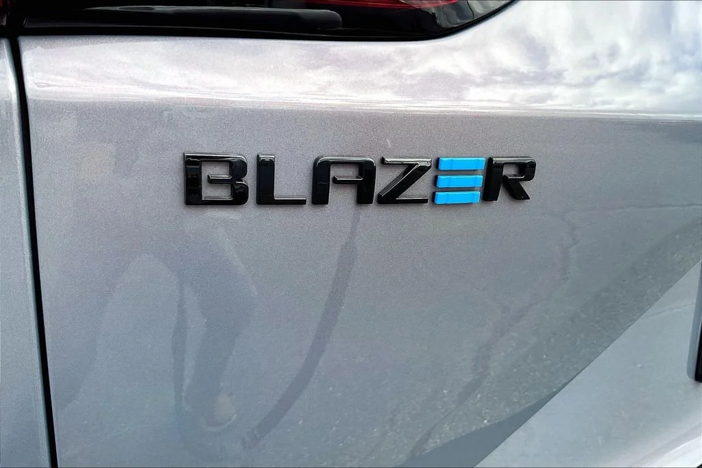 2026 Chevrolet Blazer EV LT - Photo 9