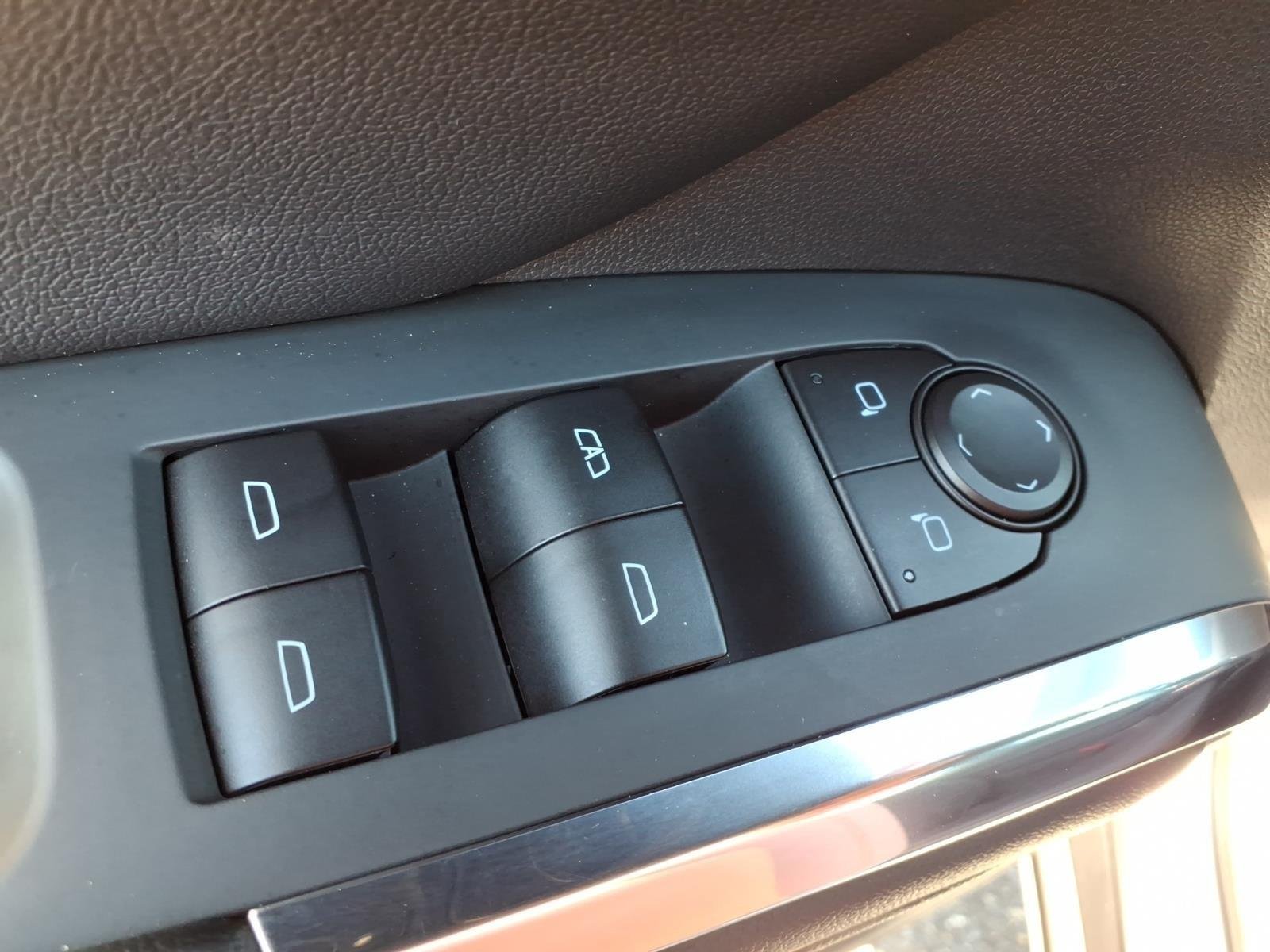 Used 2026 Sterling Gray Metallic Chevrolet FWD LT image 7