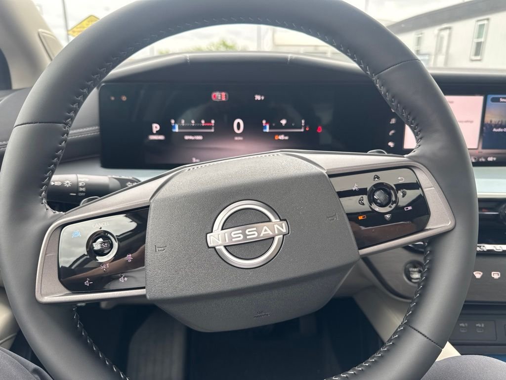 New 2026 Everest White Pearl TriCoat Nissan SL image 21