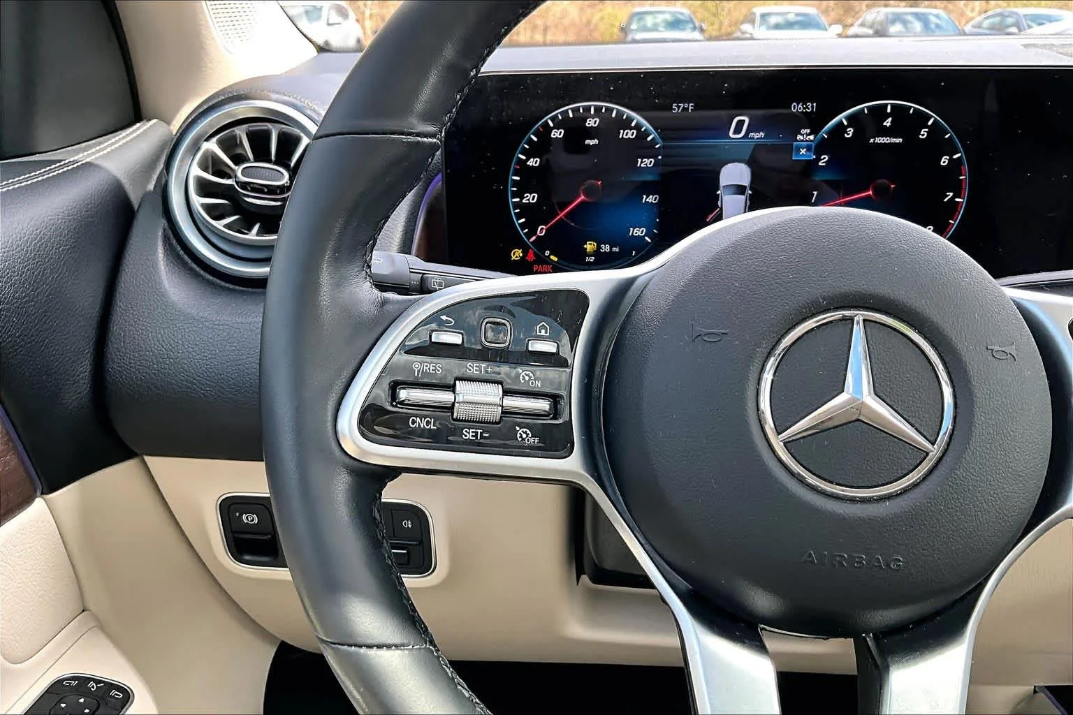 Used 2023 Night Black Mercedes-Benz GLB 250 image 24