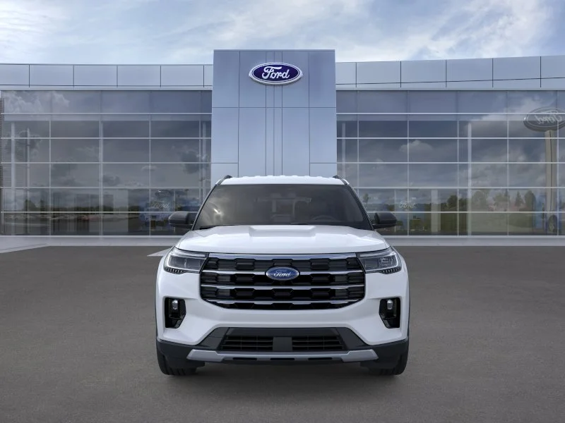 New 2026 Space White Metallic Ford Active image 6