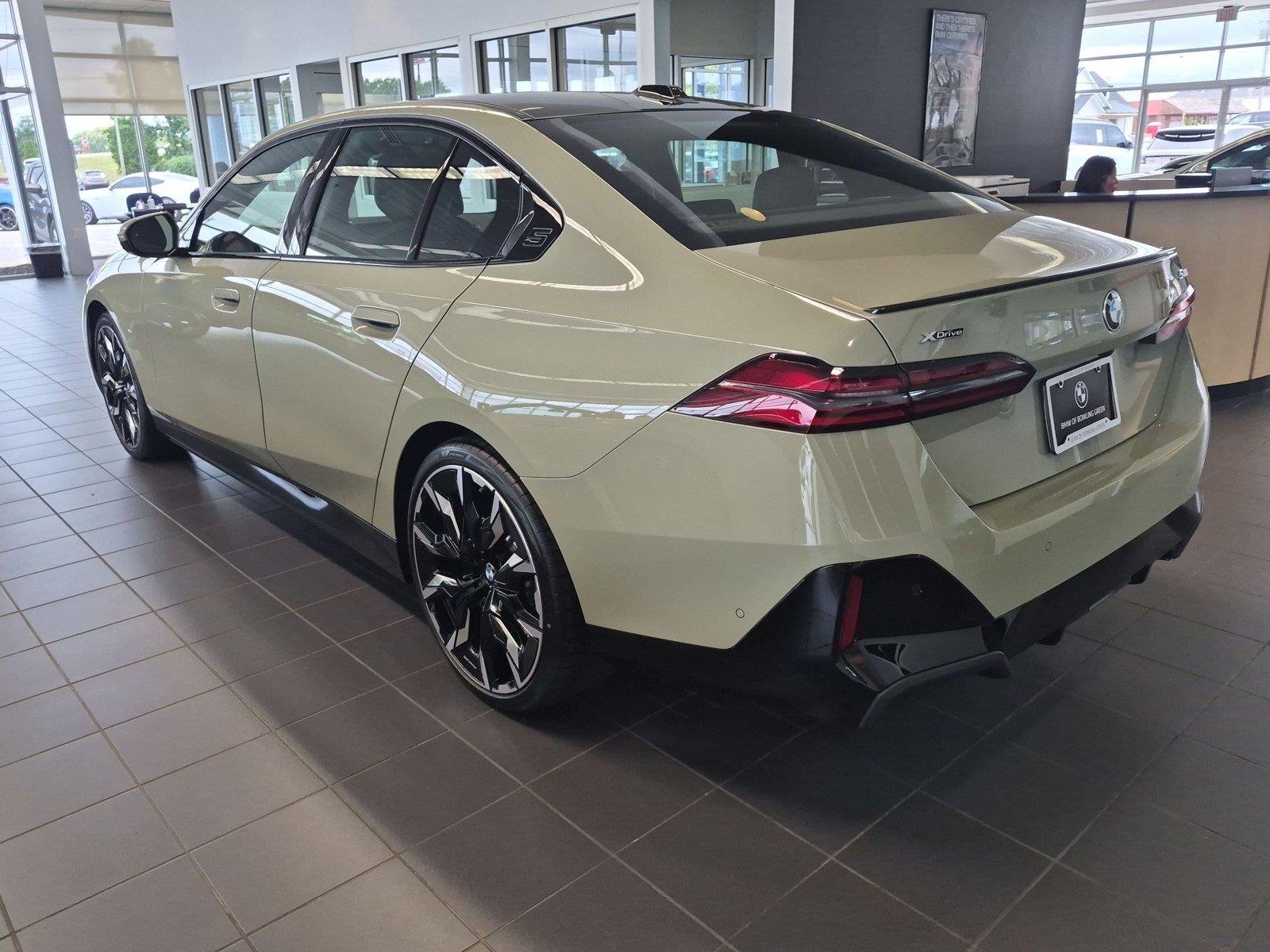 New 2027 Special Order Color BMW 540i xDrive image 3