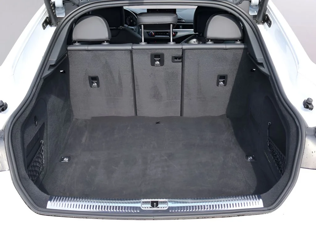 Used 2025  Audi 45 S line Premium image 18