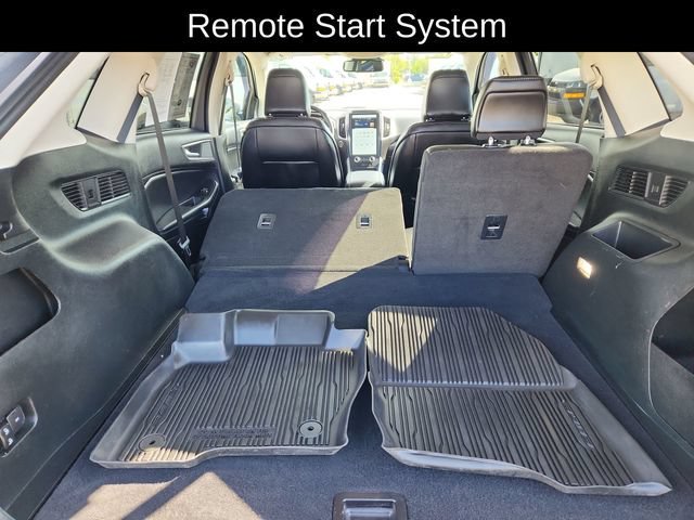 Used 2022 Silver Ford SEL image 34