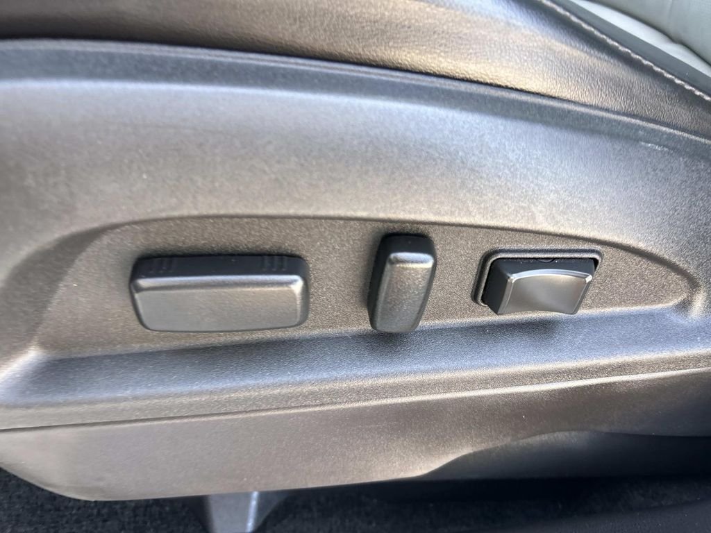 Used 2015 Summit White GMC SLT-2 image 30
