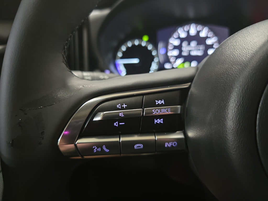 New 2026 Wind Chill Pearl Mazda Preferred image 16