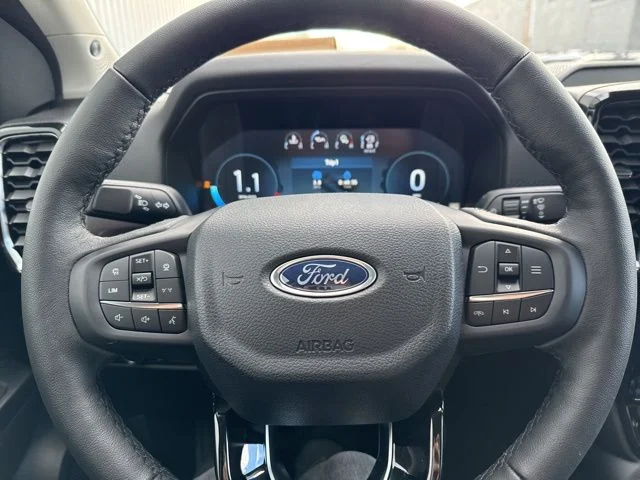 New 2025 Oxford White Ford LARIAT® image 25