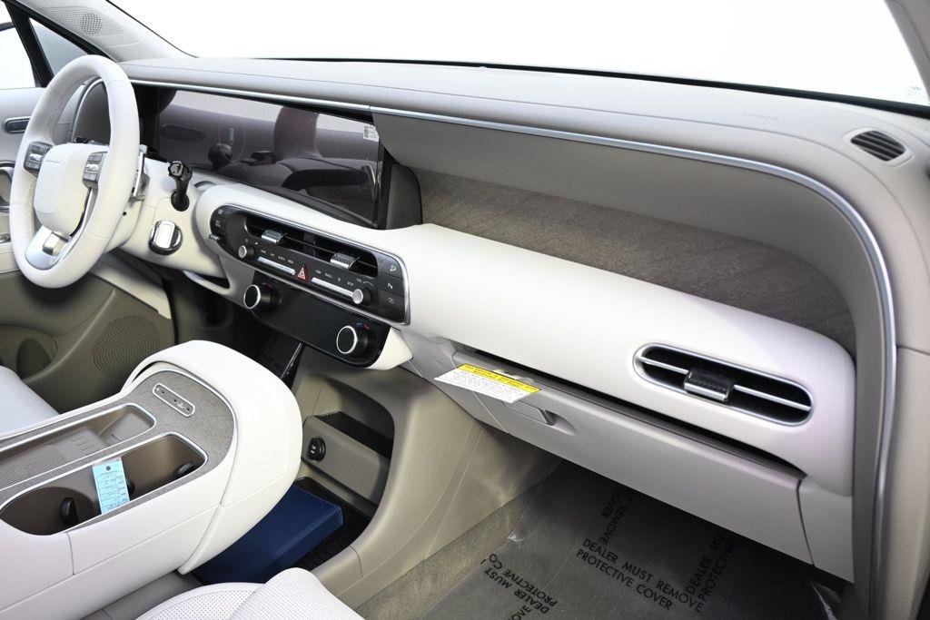 New 2026 Silver Metallic Hyundai SEL Premium AWD image 15