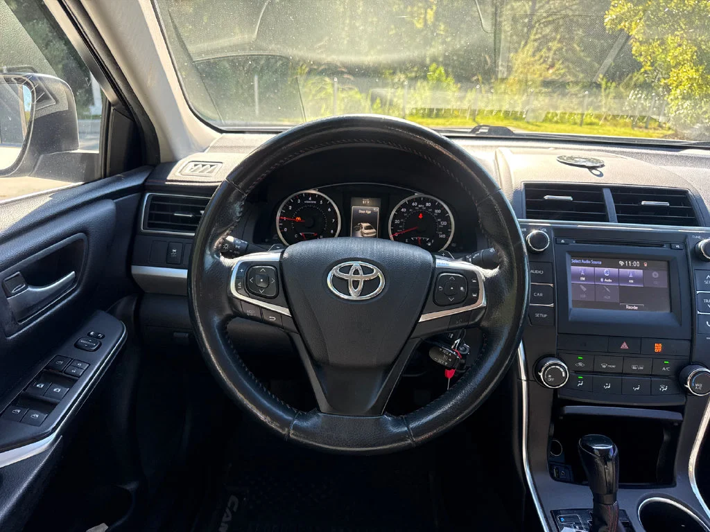 Used 2016 Super White Toyota SE image 19