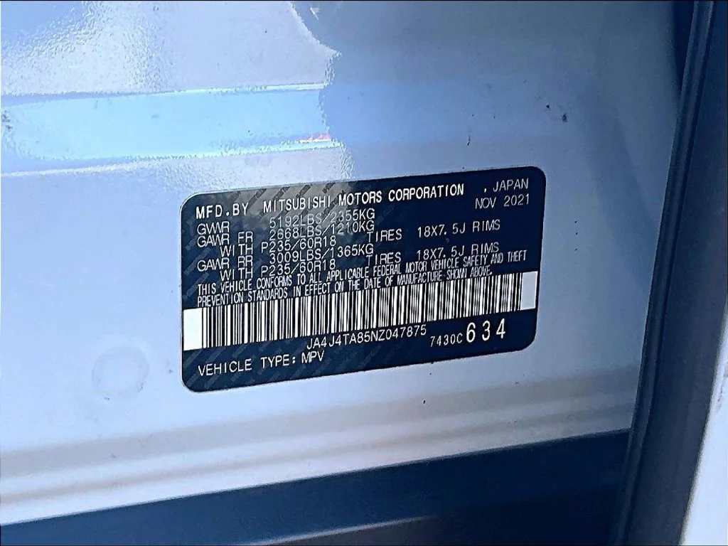 Used 2022 Gray Mitsubishi ES image 37