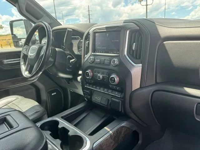 Certified Used 2020 White GMC Denali image 28