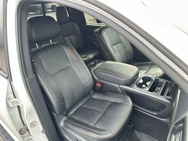 Used 2023 White Nissan PRO-4X image 26