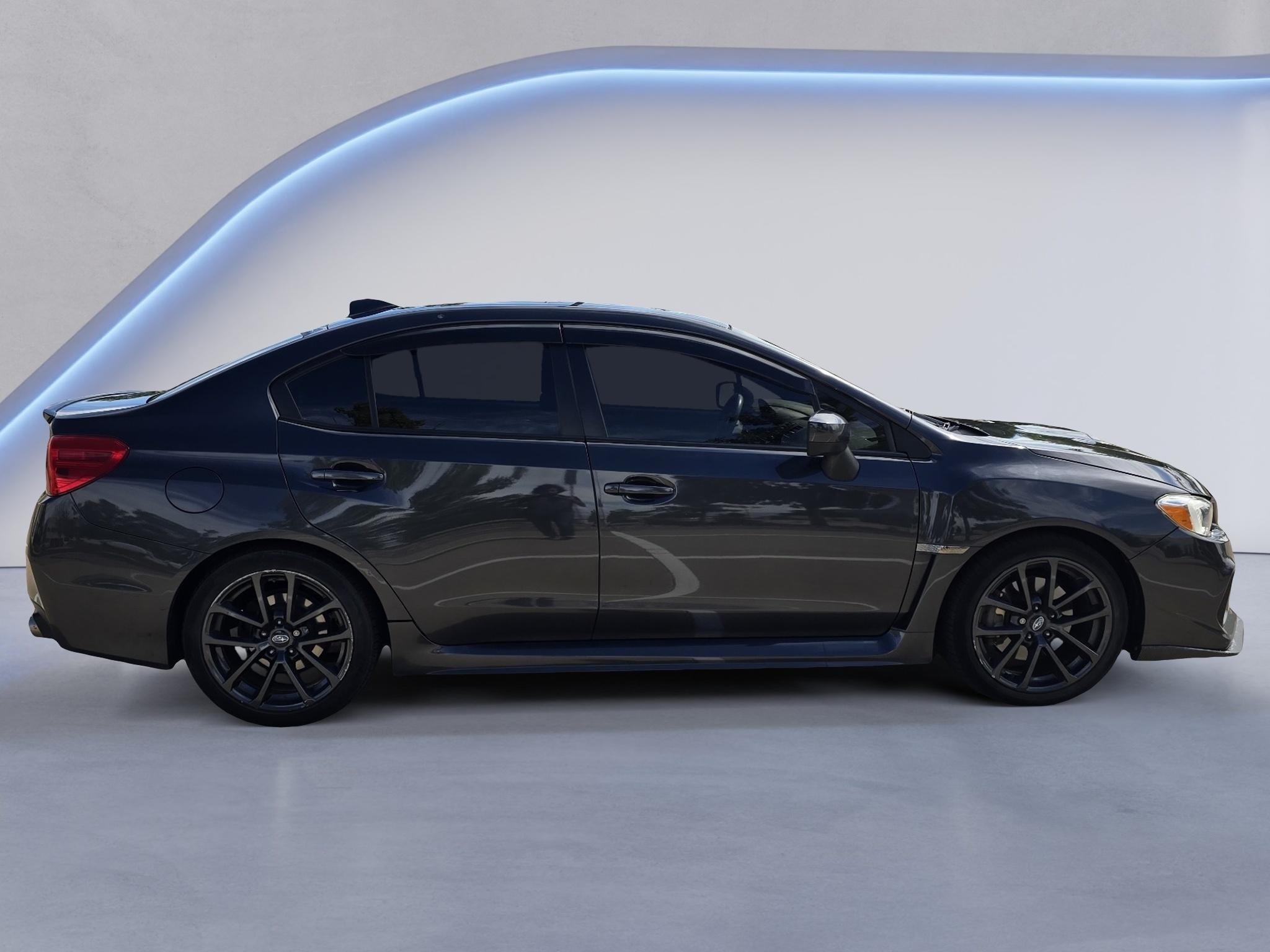 Used 2018 Dark Gray Metallic Subaru Premium image 6