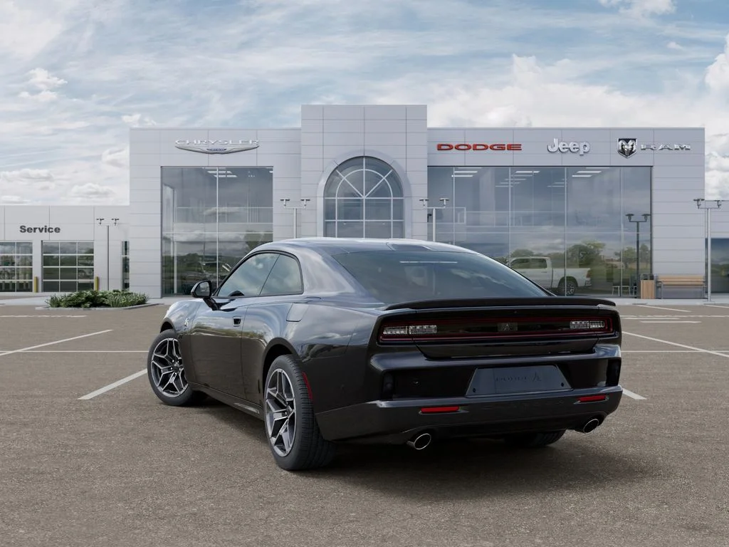 New 2026 Diamond Black Crystal Pearlcoat Dodge R/T Scat Pack image 3