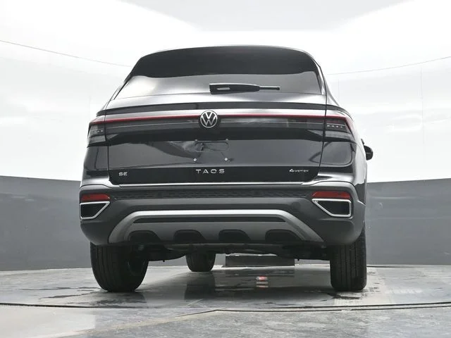 New 2026 Black Volkswagen 1.5T SE image 18