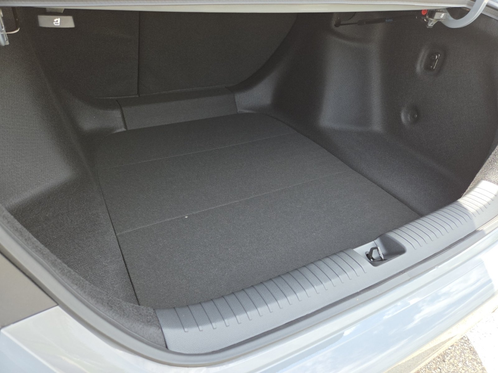 New 2026 Urban Gray Pearl Honda SE image 20