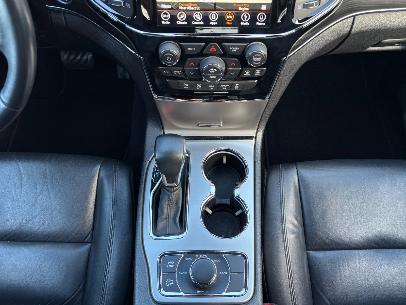 Used 2019 Red Jeep Limited image 15