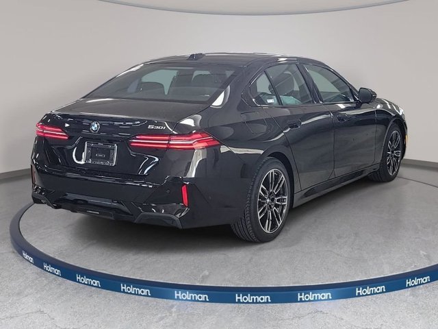 New 2027 Black Sapphire Metallic BMW 530i image 4
