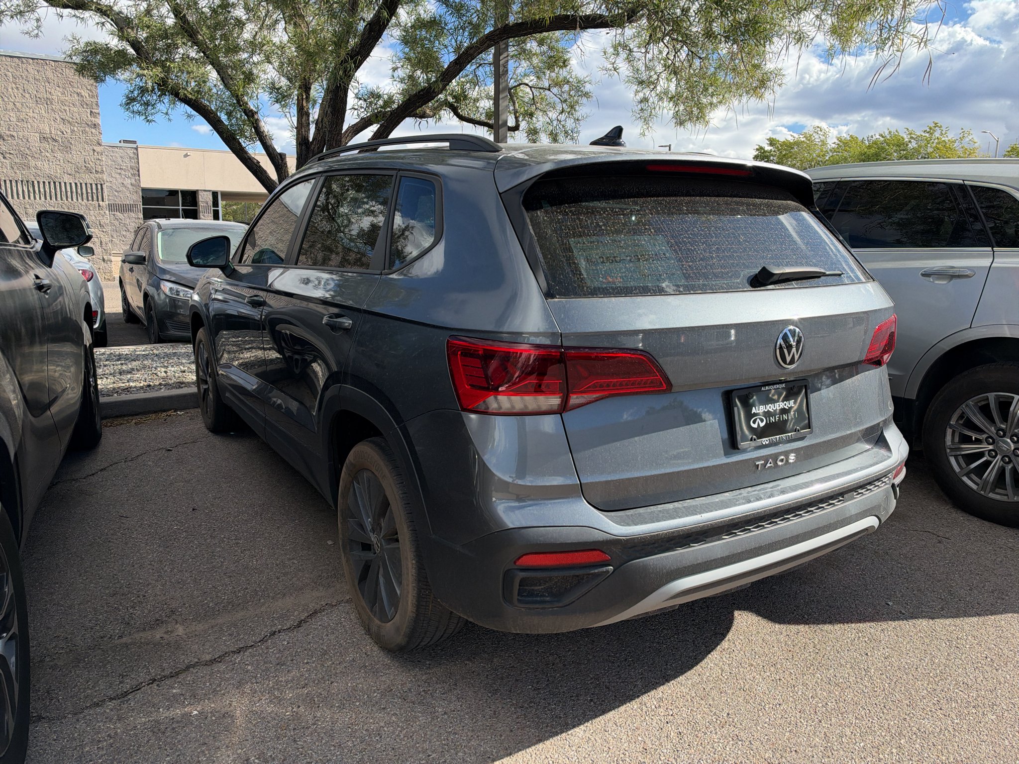 Used 2023 Platinum Gray Metallic Volkswagen S image 5