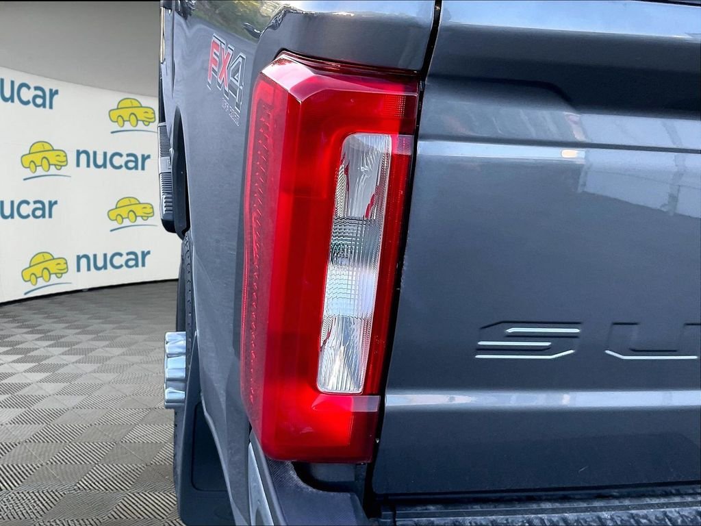 Used 2023 Carbonized Gray Metallic Ford XLT FX4 CrewCab image 32