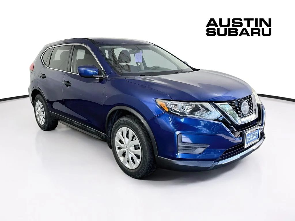Used 2018 Blue Nissan S image 1
