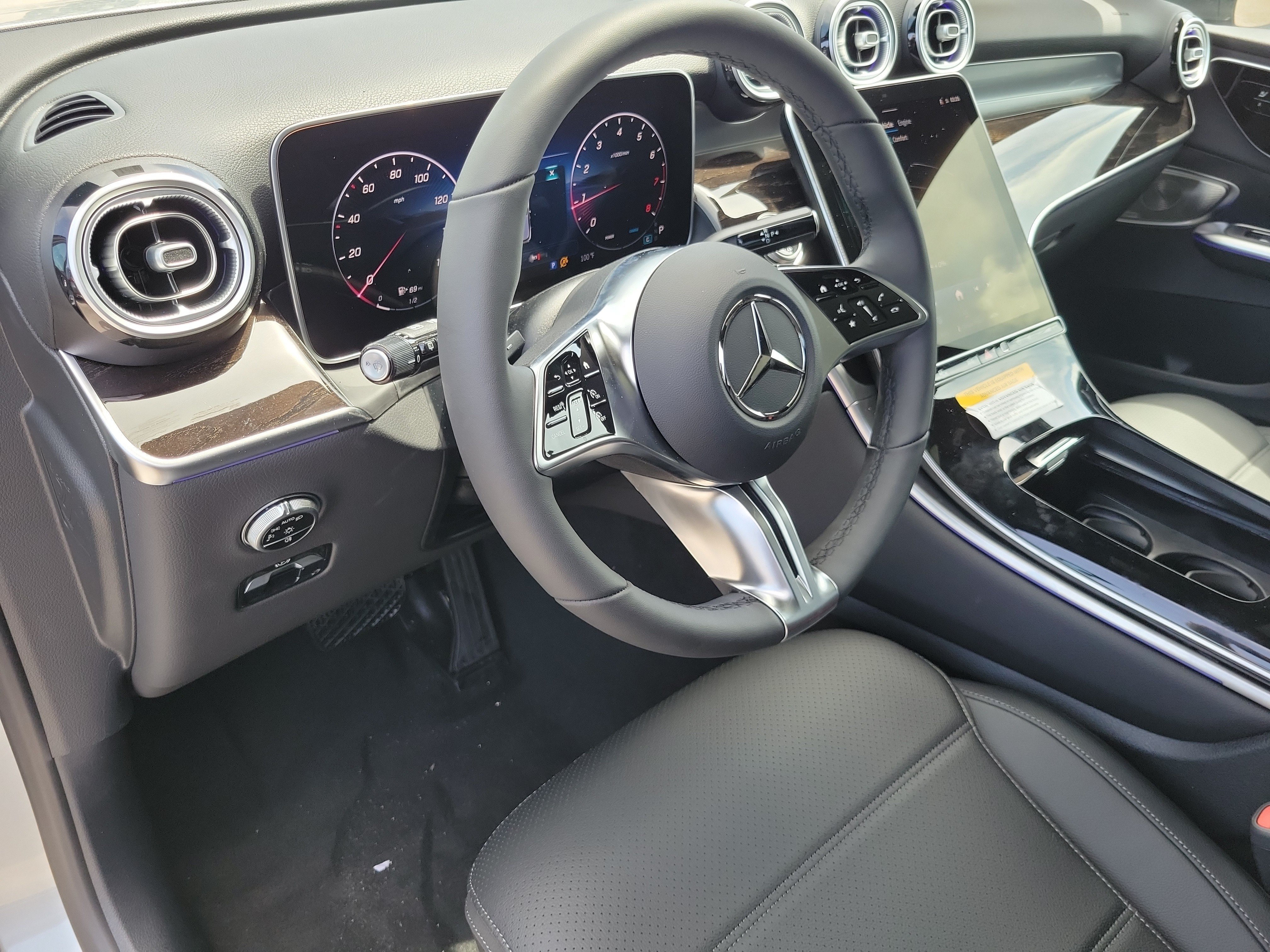 New 2026 Cirrus Silver Metallic Mercedes-Benz GLC 300 image 50