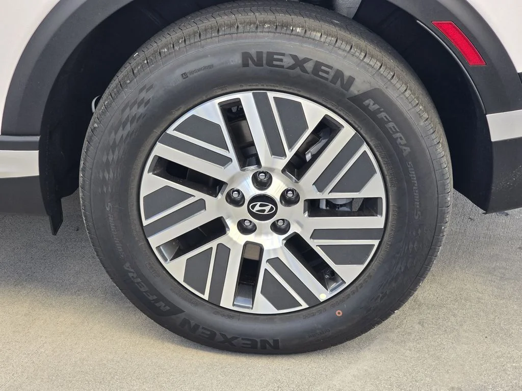 New 2026 White Hyundai Blue SEL image 5