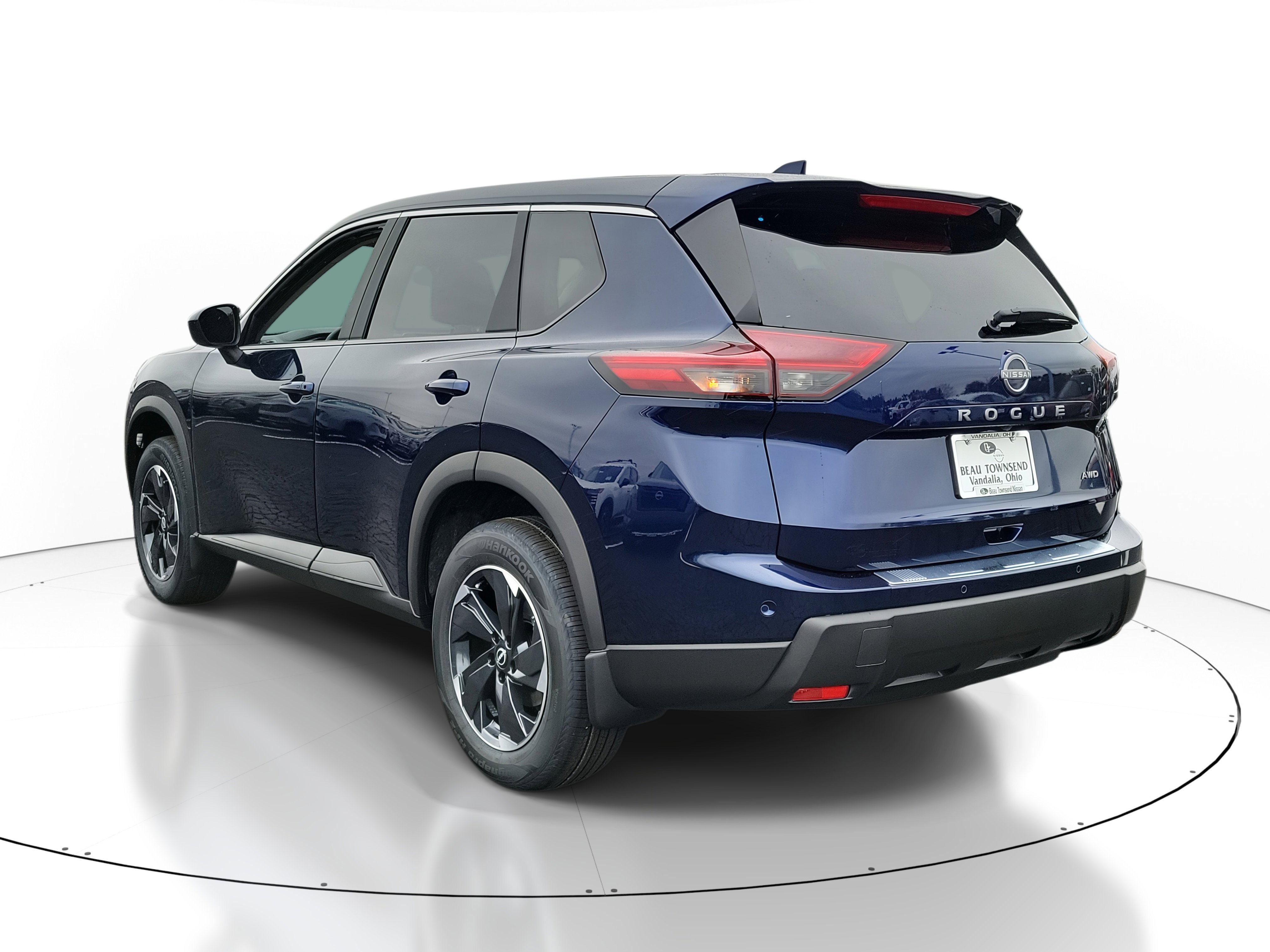 2026 Nissan Rogue SV photo 3
