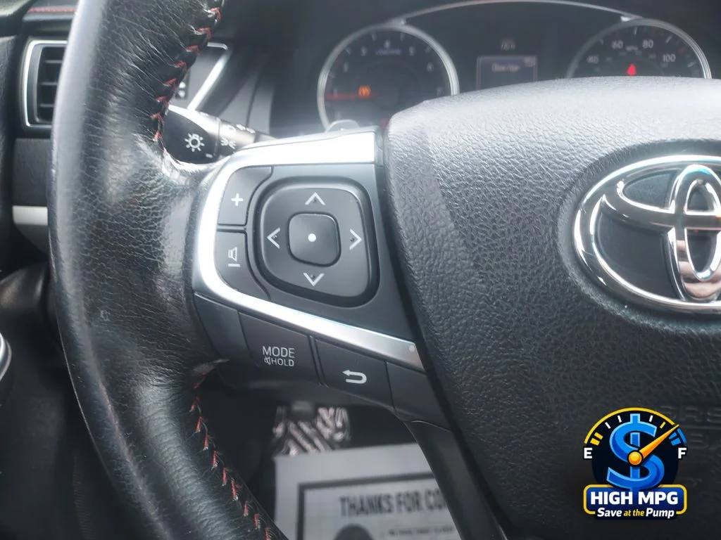 Used 2016 Gray Toyota SE image 18