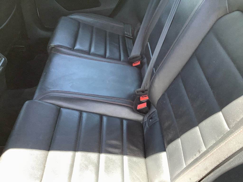 Used 2015 White Volkswagen Autobahn image 19