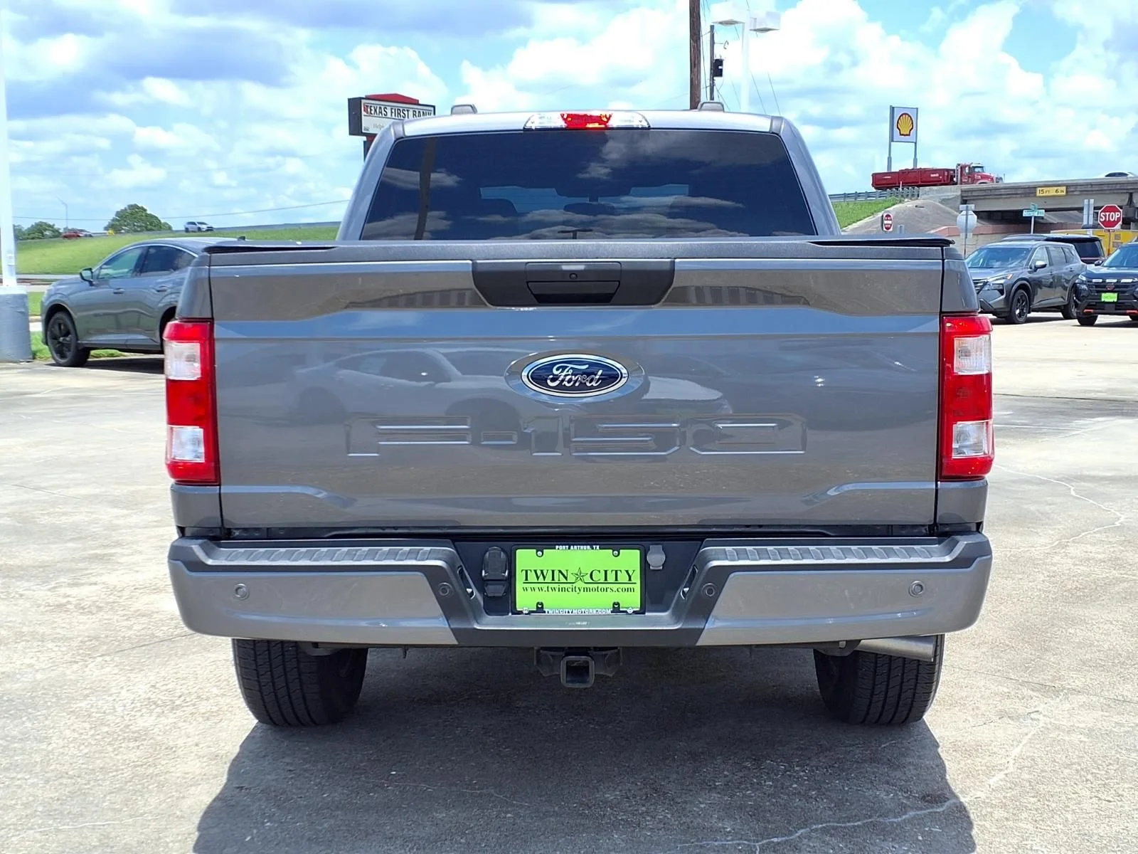 Used 2023 Gray Ford XL image 4