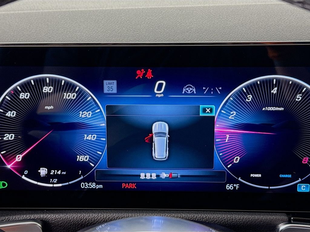 Used 2025 Blue Mercedes-Benz GLB 250 image 13