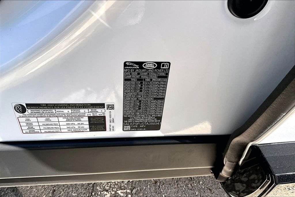 New 2026  Land Rover SE image 13