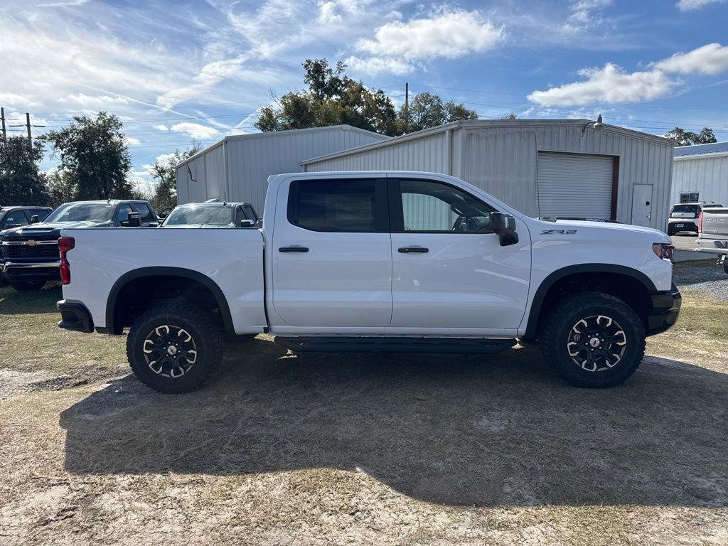 2026 Chevrolet Silverado 1500 ZR2 - Photo 3