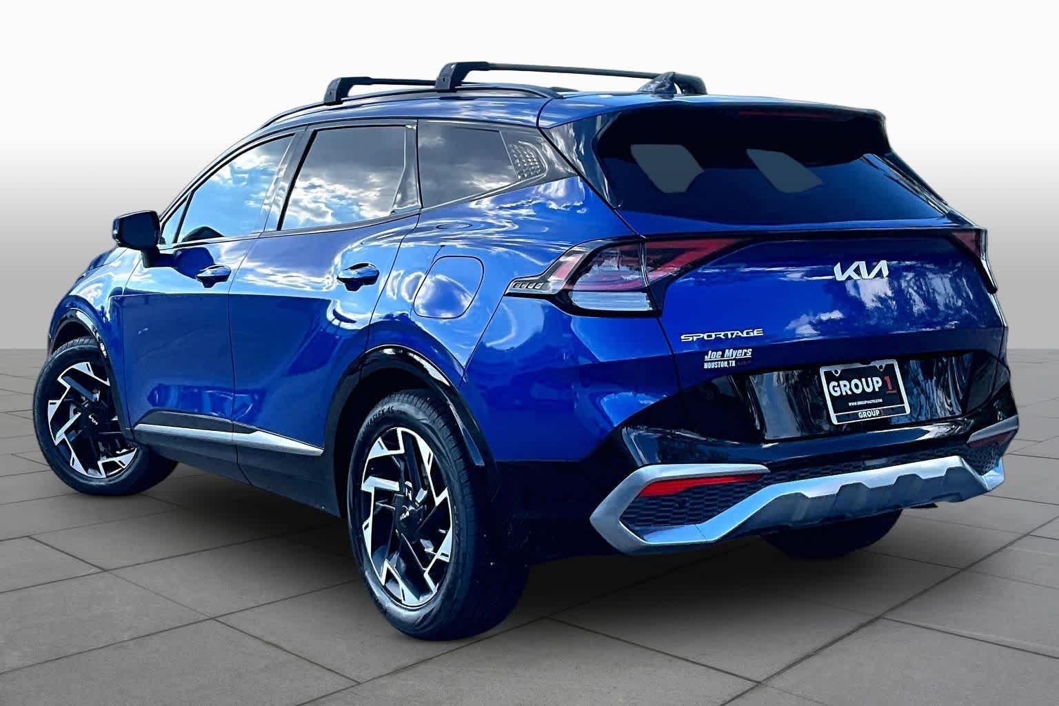 Used 2023 Sapphire Blue Kia SX-Prestige image 10