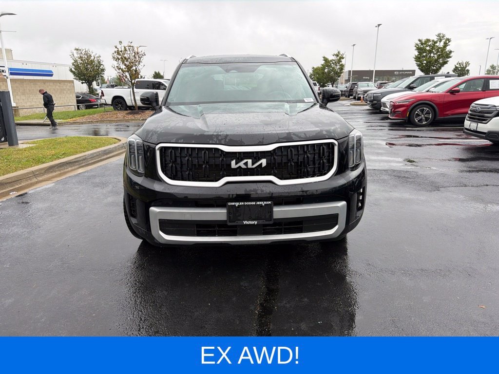 Used 2024 Kia Telluride EX with VIN 5XYP3DGC8RG462262 for sale in Kansas City