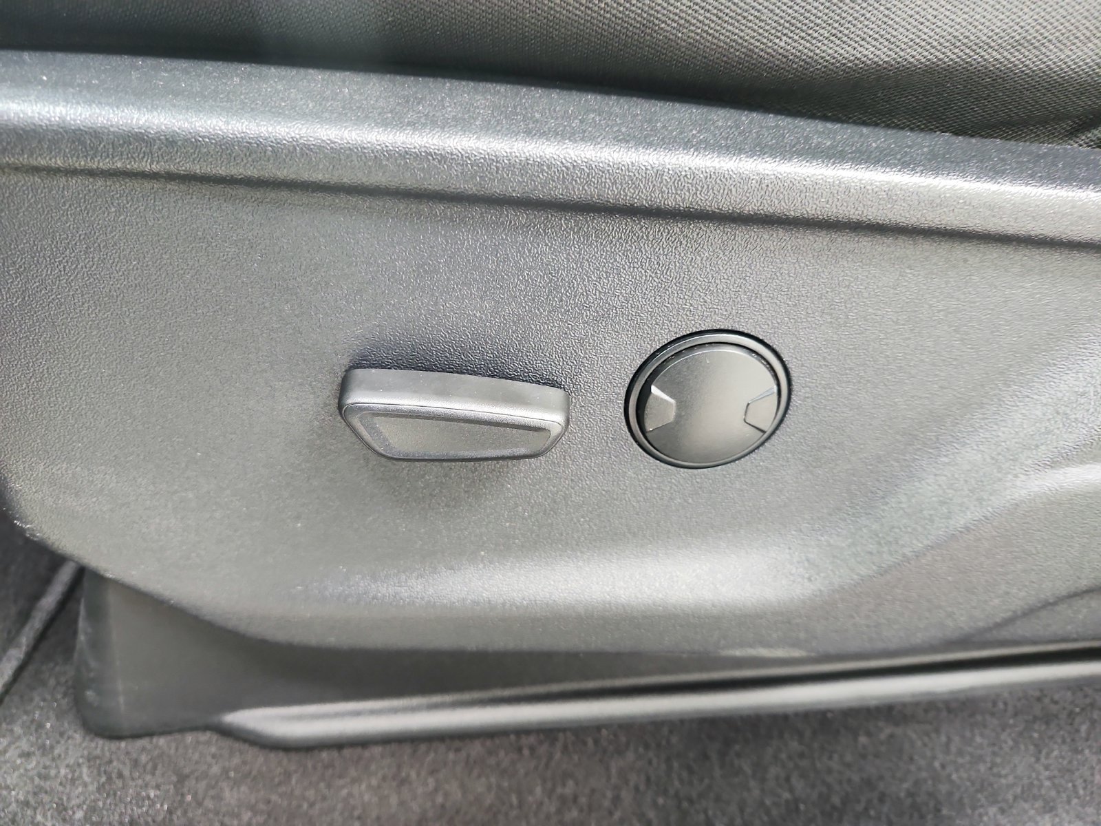 Used 2024 Gray Ford XLT image 20