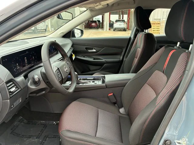 New 2026 Atlantic Gray/Super Black Nissan SR image 6
