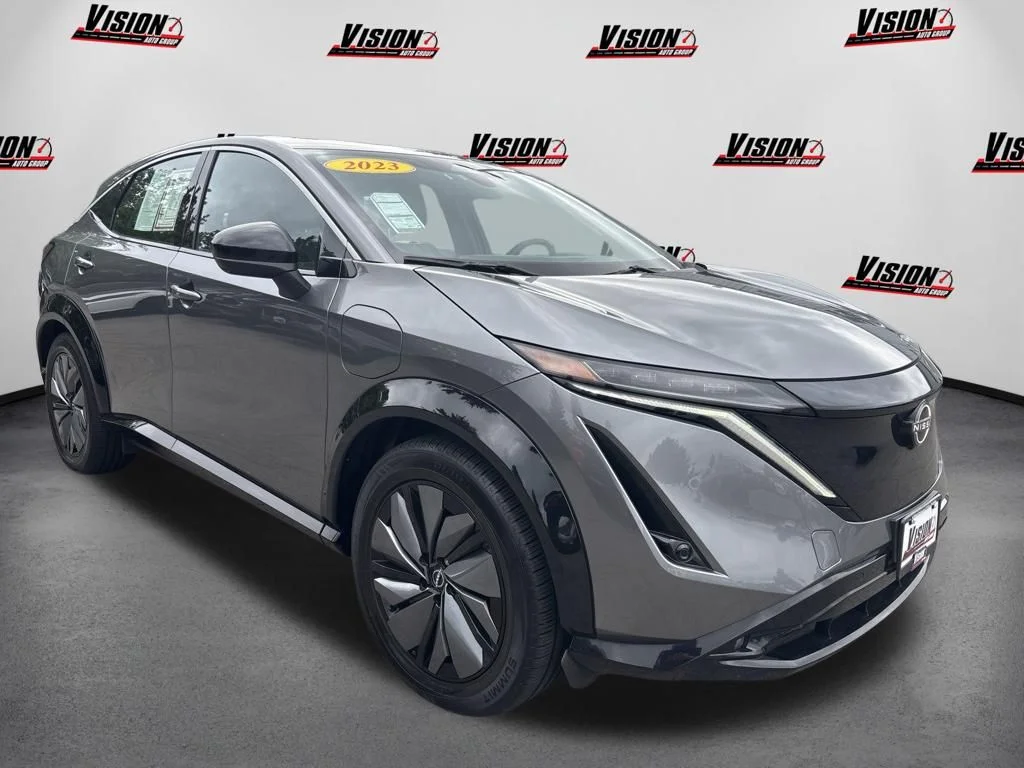 Used 2023 Gray Nissan EVOLVE+ image 3